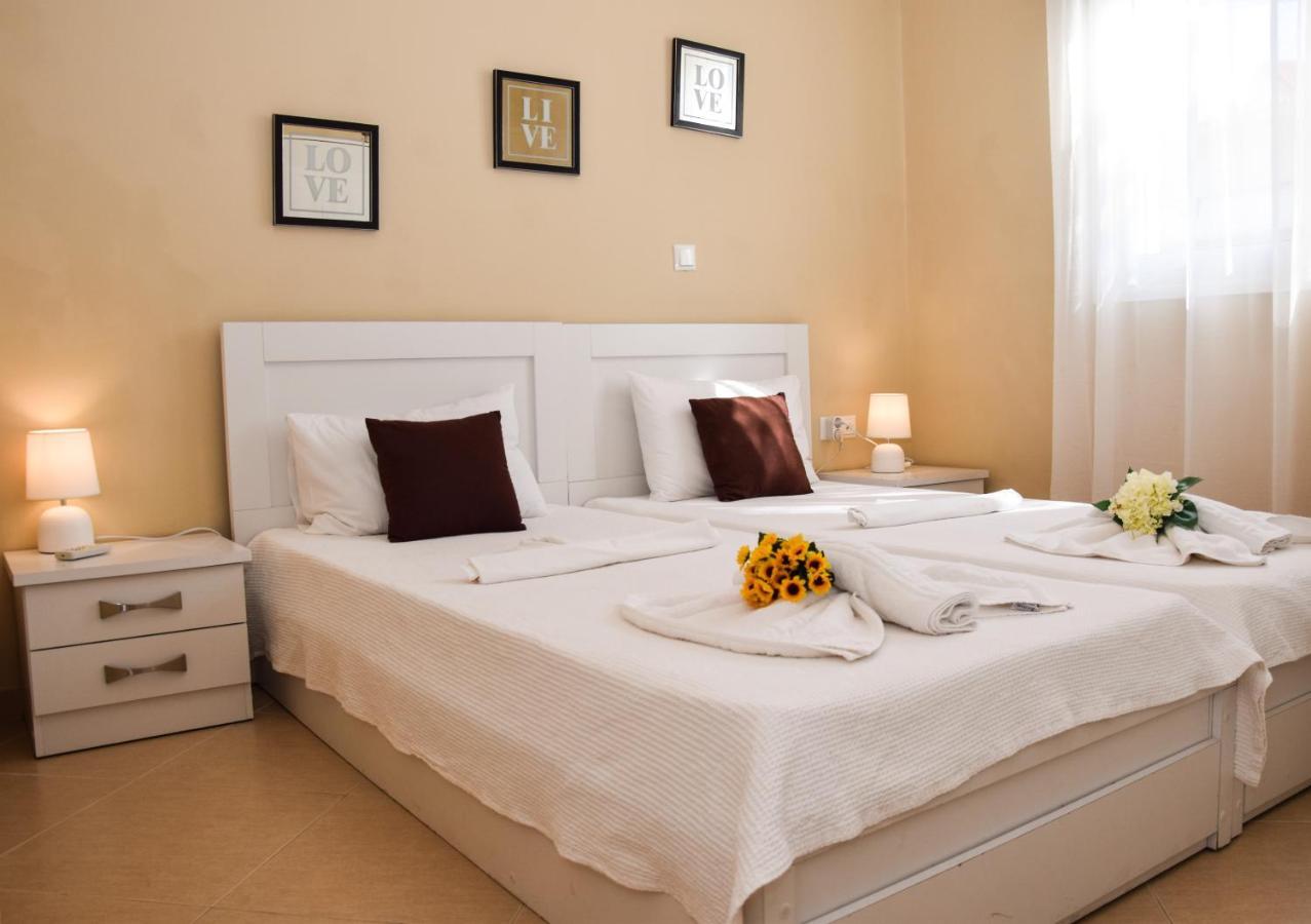 Rubini Homes Agia Marina  ภายนอก รูปภาพ