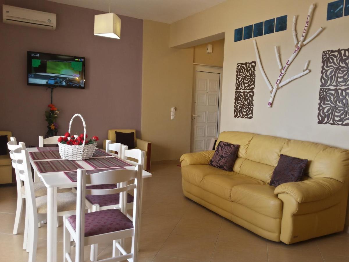 Rubini Homes Agia Marina  ภายนอก รูปภาพ